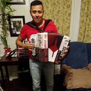 Meet your Posher, Felipe